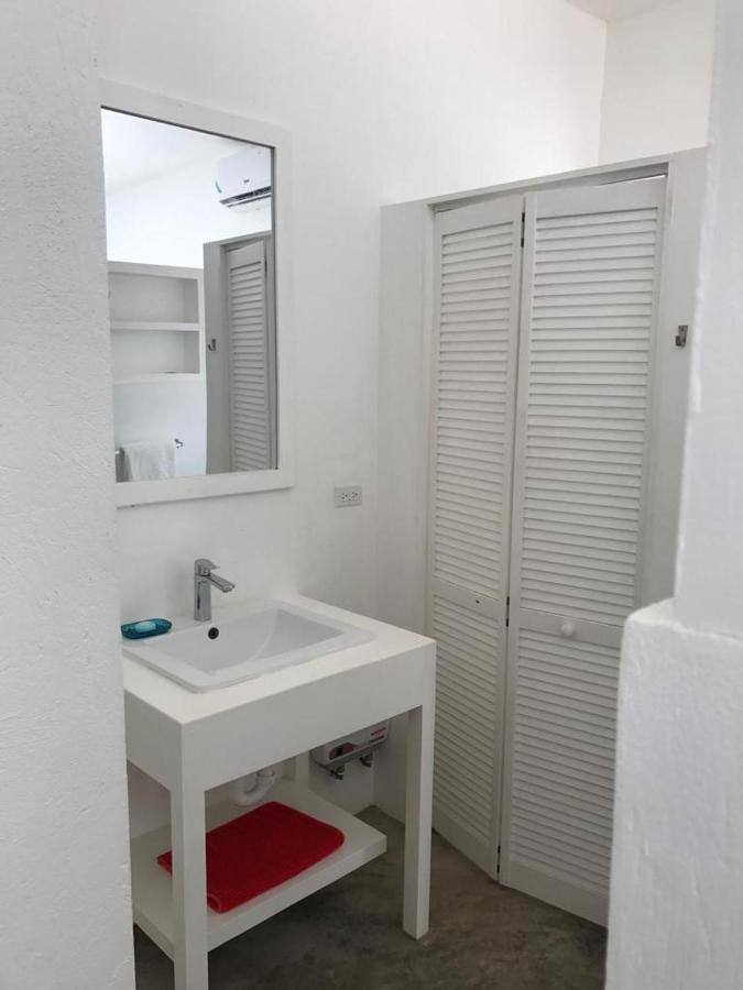 77 West Boutique Hotel Treasure Beach Dış mekan fotoğraf